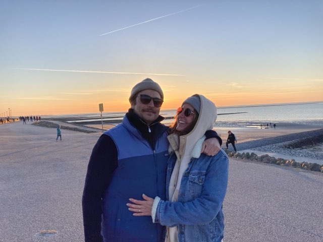 Philipp und Pia am Strand